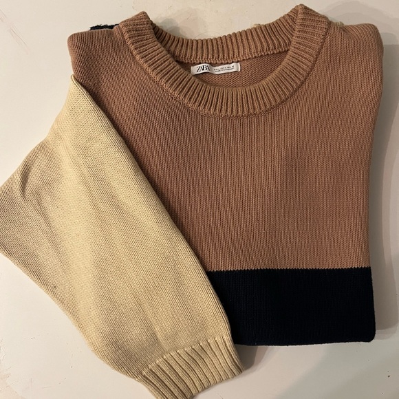 Zara Other - Zara ColorBlock Crewneck Knit Sweater size L